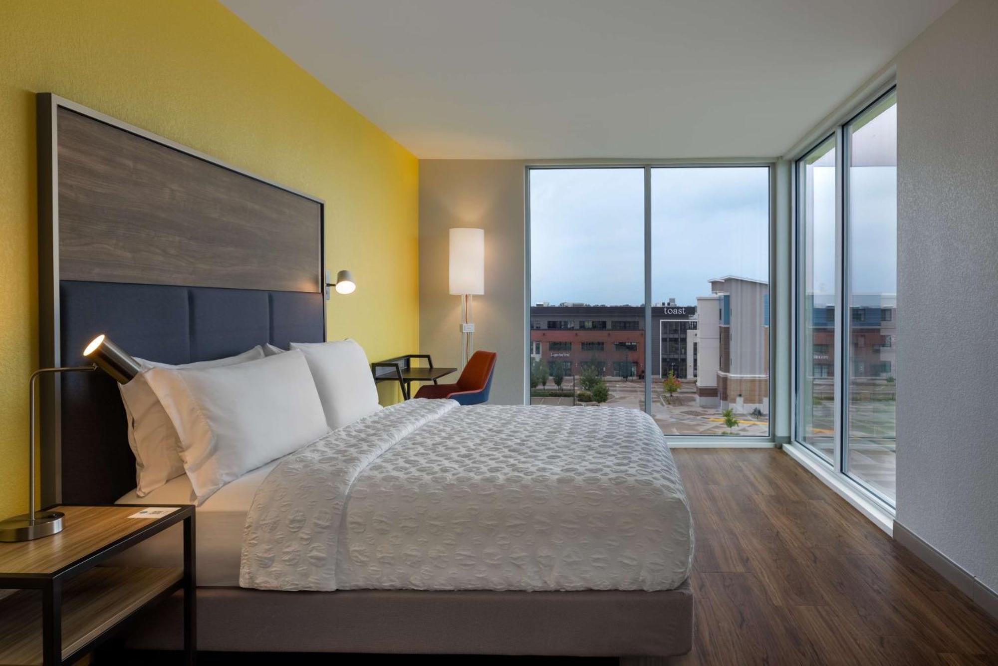 Tru By Hilton Ankeny Hotel Екстериор снимка